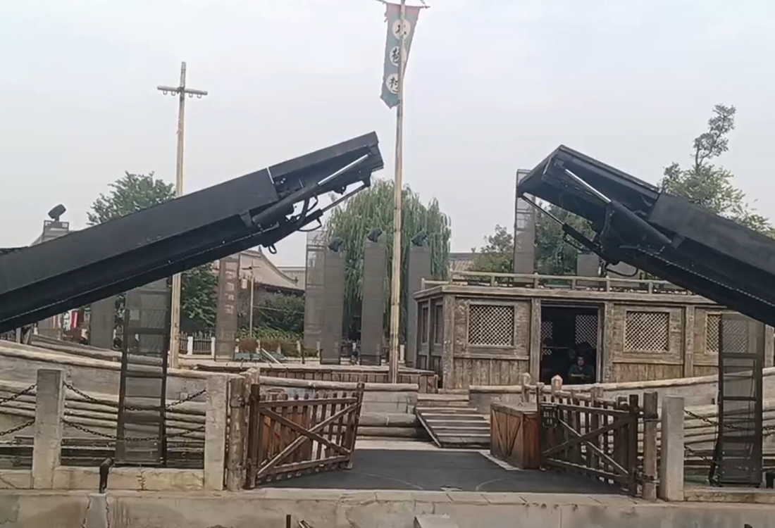 建業(yè)華誼兄弟電影小鎮(zhèn)水碼頭機(jī)械特效